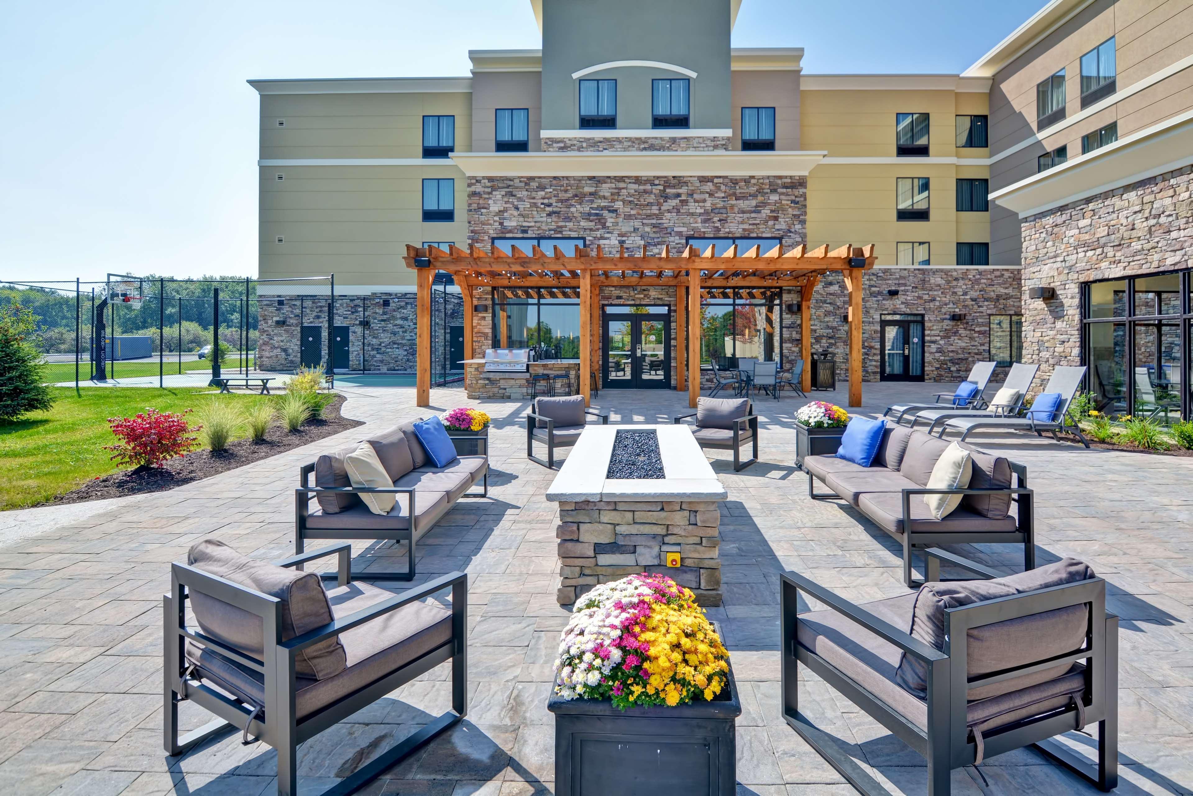 Homewood Suites By Hilton New Hartford Utica Clinton Екстер'єр фото