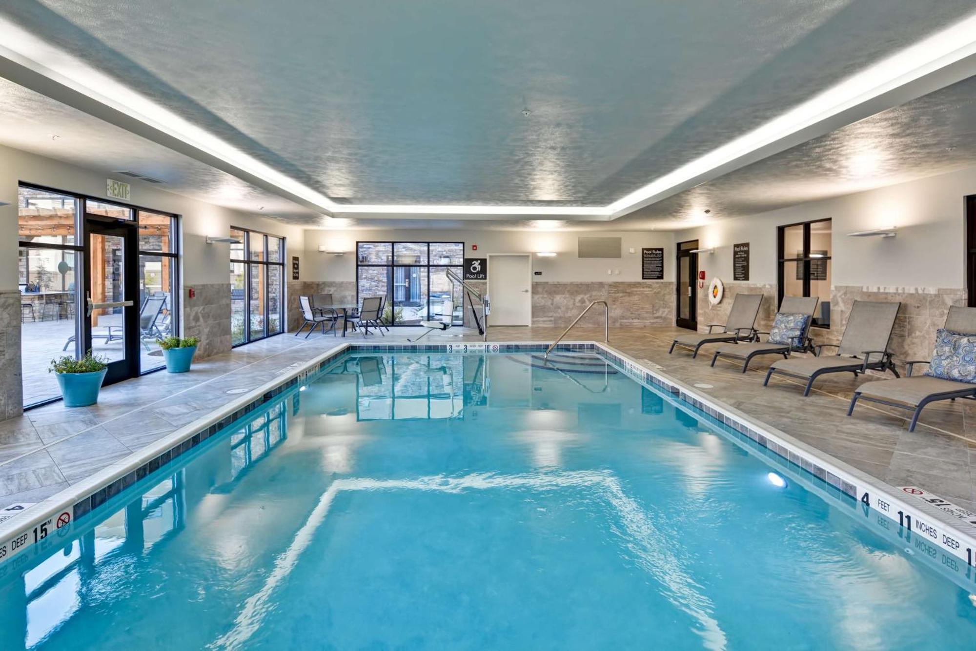 Homewood Suites By Hilton New Hartford Utica Clinton Екстер'єр фото